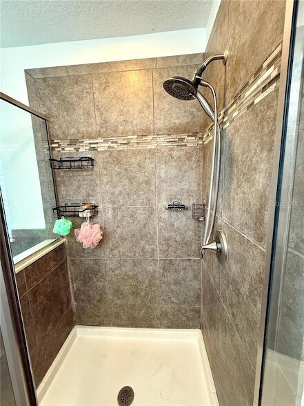 Building Photo - 2656 River Landing Dr