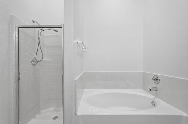 Building Photo - 18612 Syndee Loch Ct