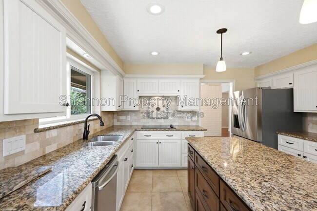 Building Photo - 7239 N Hearthstone Green Dr