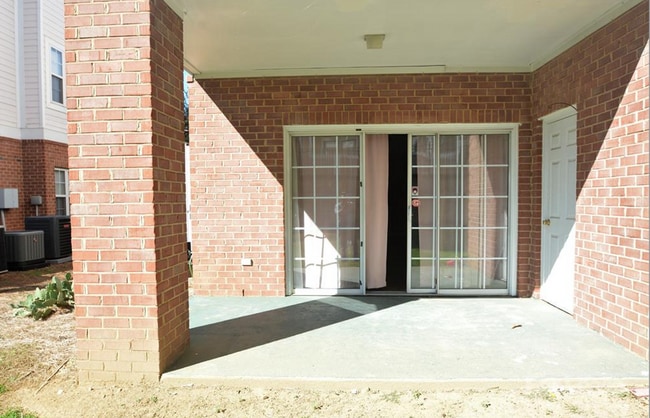 Building Photo - 9058 Meadow Vista Rd