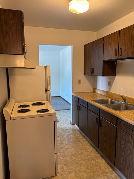 Building Photo - 4404 Markle Rd