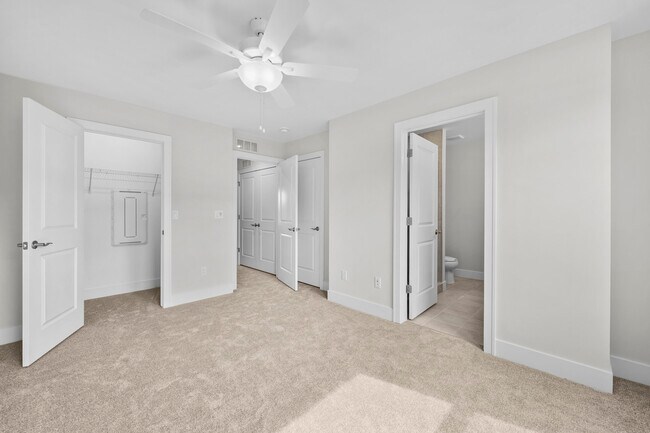 Building Photo - 4849 Lismore Ln