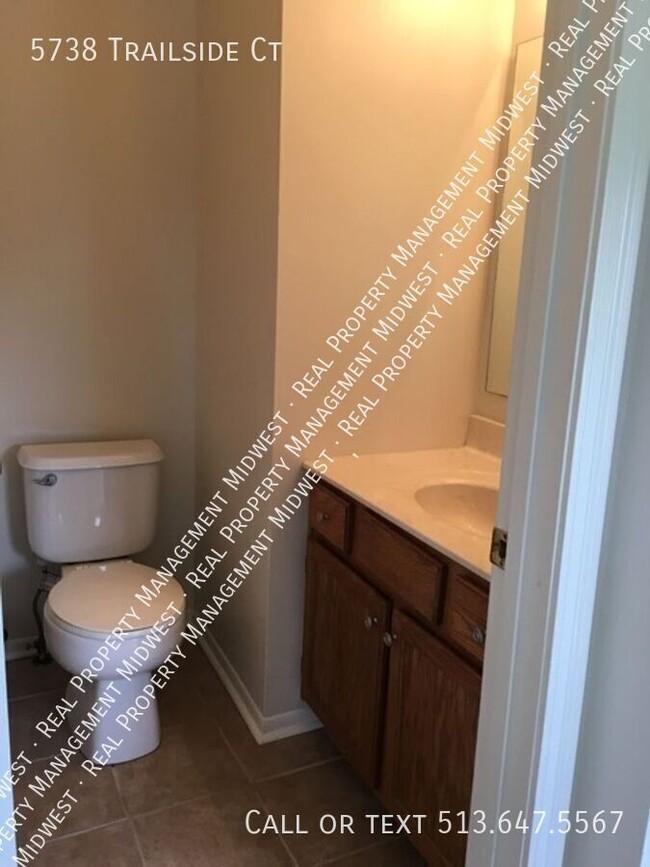 Building Photo - 5738 Trailside Ct