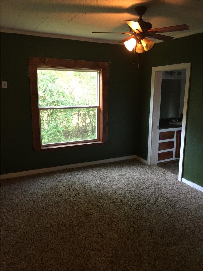 Building Photo - 1202 N College Ave