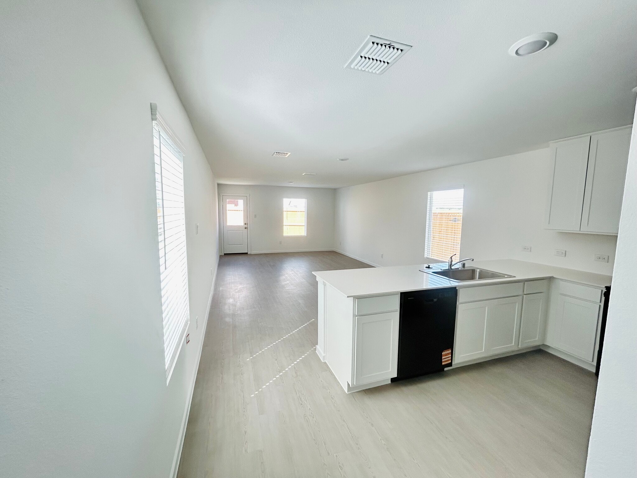 Living Room/Kitchen - 806 Sandhill Crane Ln