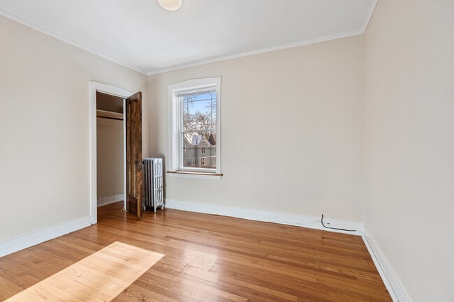 Building Photo - 1919 W Estes Ave