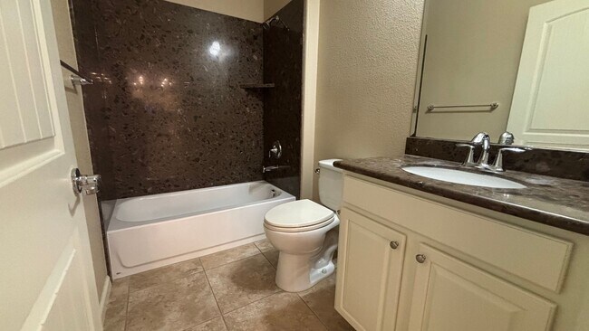 Building Photo - 12011 Country Garden Dr