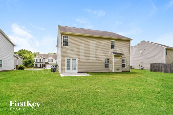 Building Photo - 2012 Heron Pointe Dr