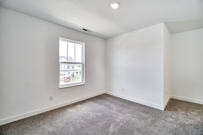 Building Photo - 404 W Monroe St