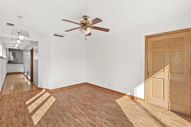Building Photo - 911 N Fairfield Ave