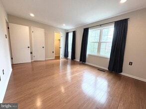 Building Photo - 2845 Seminole Rd