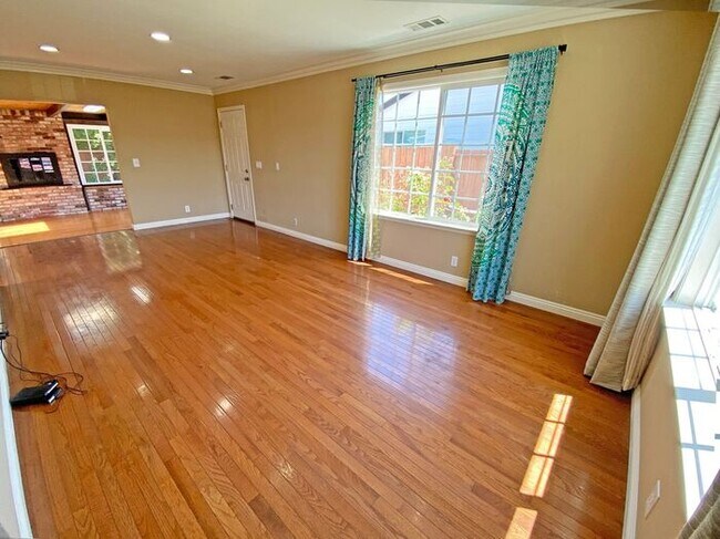 Building Photo - 1875 Macduee Ct - Beautiful, Updated Evergreen Single-Story on Cul-De-Sac!