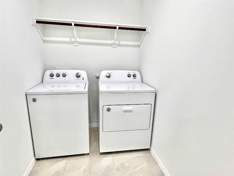 Building Photo - 326 Ashbrook Wy