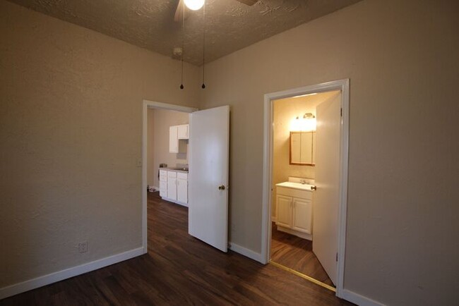 Building Photo - Cozy 1 Bedroom, 1 Bath in Tyler!