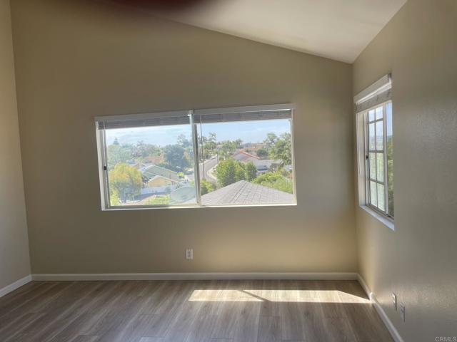 Building Photo - 2415 Levante St