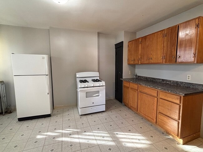 Building Photo - 26 Catharine St