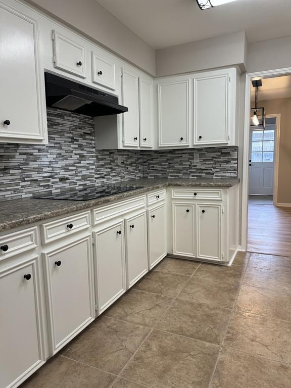 Building Photo - 14736 Perthshire Rd