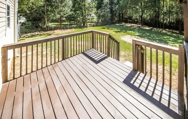 Building Photo - 1426 Riverline Trail