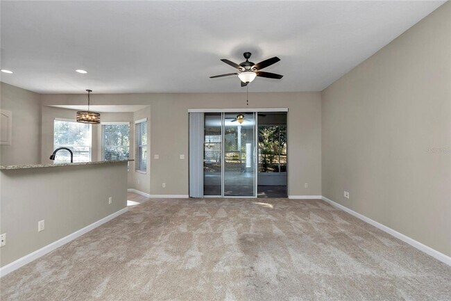 Building Photo - 2022 NW 58th Ct