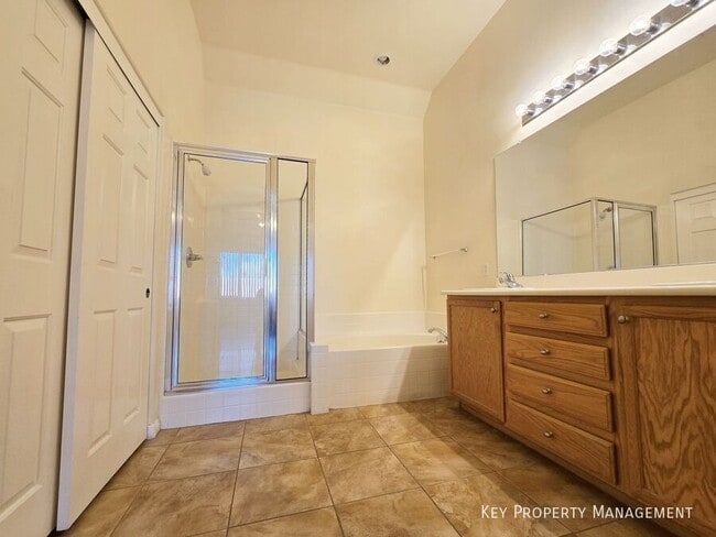 Building Photo - 9818 Nicova Ave