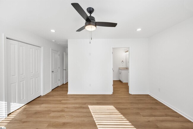 Building Photo - 13 Jamison St