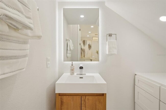 Building Photo - 6632 Pasturelands Pl