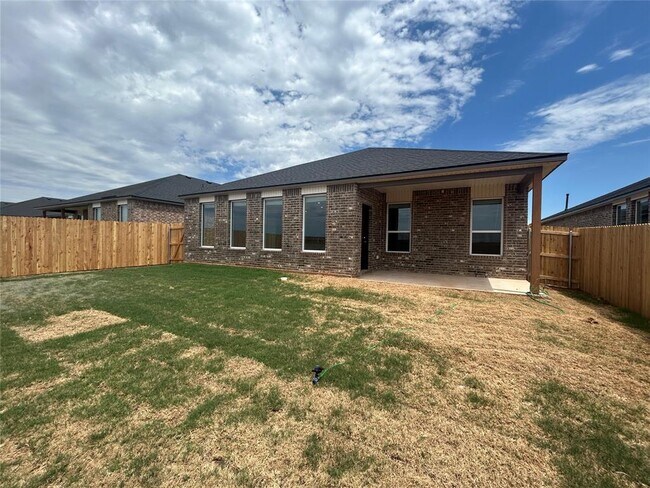 Building Photo - 20429 Deer Creek Dr