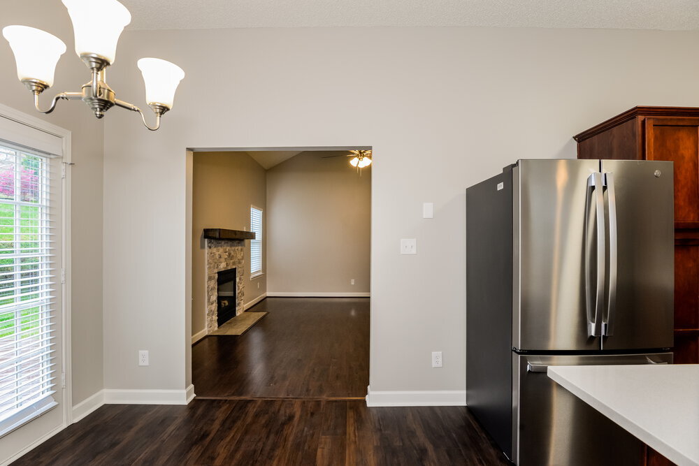 Building Photo - 2108 Thorn Crest Dr