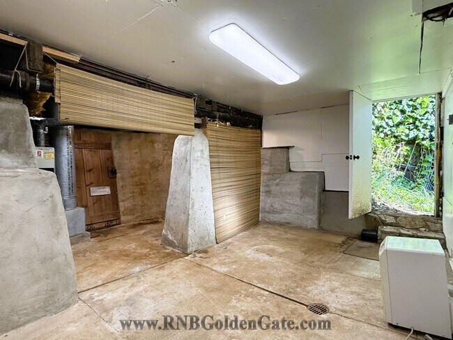 Building Photo - 132 Bella Vista Ave