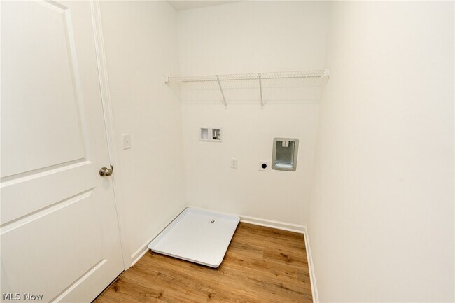 Building Photo - 98 Brewster Dr