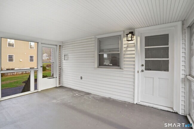 Building Photo - 132 Toll House Ln