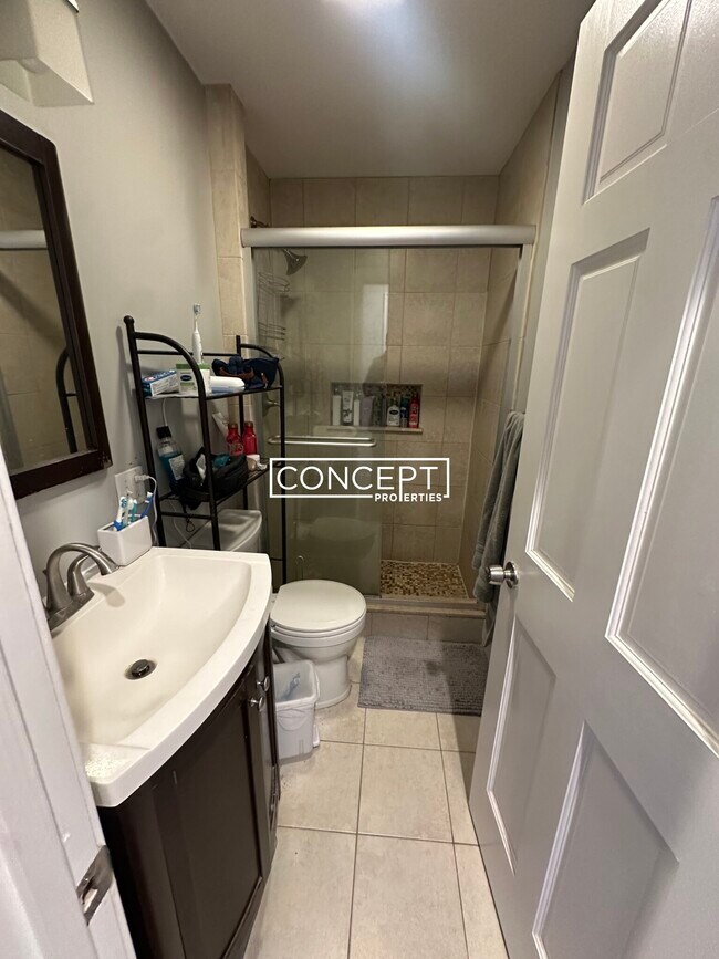 Building Photo - 14 Sewall St