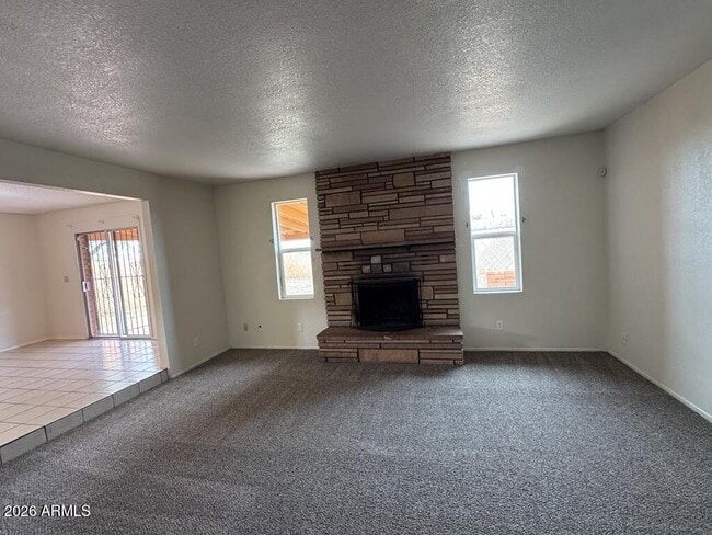 Building Photo - 1281 N Catalina Dr
