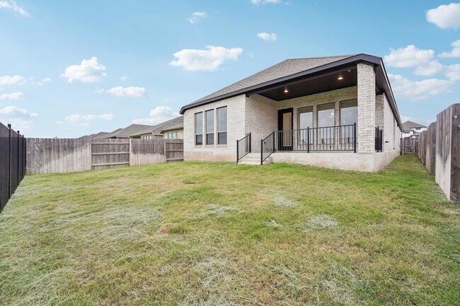 Building Photo - 133 Plumbago Loop