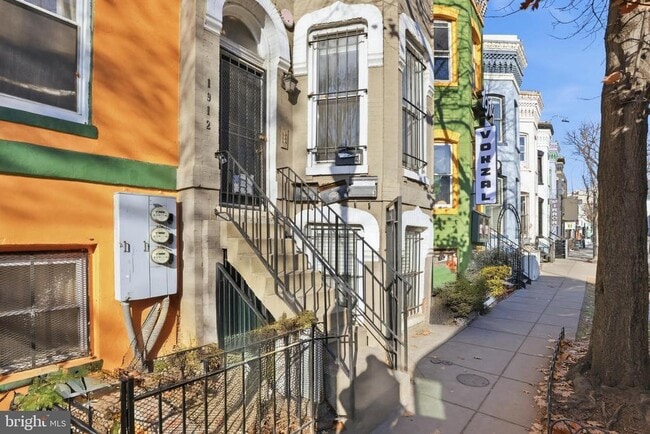 Building Photo - 1912 9th St NW