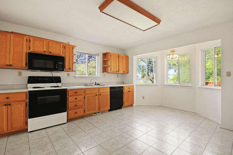 Building Photo - 707 E Brick St