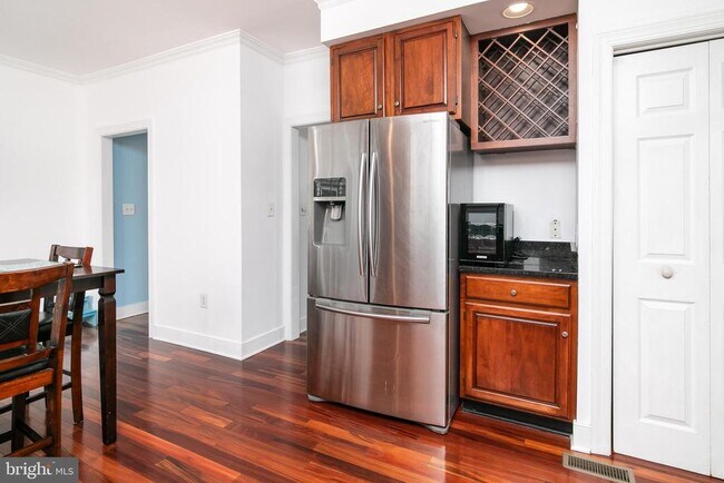 Building Photo - 5444 E Nithsdale Dr