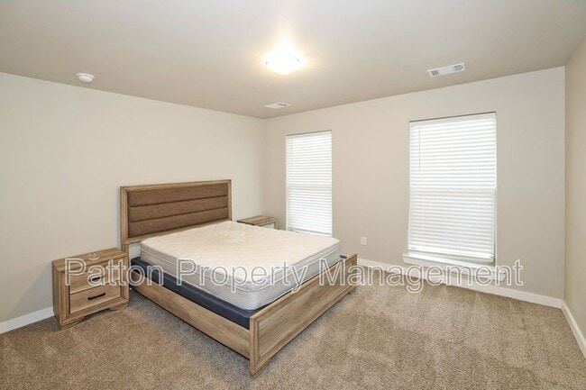 Building Photo - 7717 Bellamy Dr