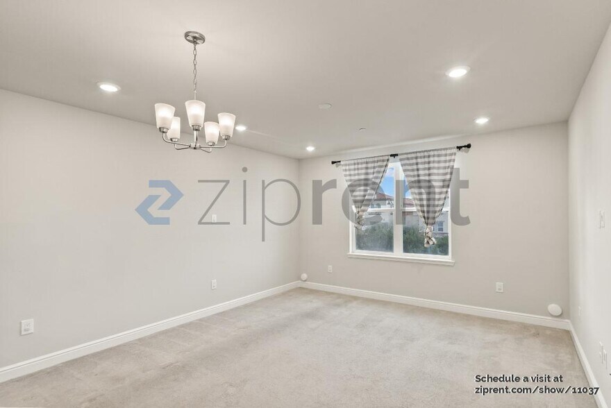 Building Photo - 1368 El Camino Real