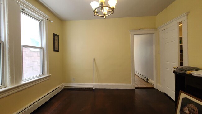 Building Photo - 271 Claremont Ave