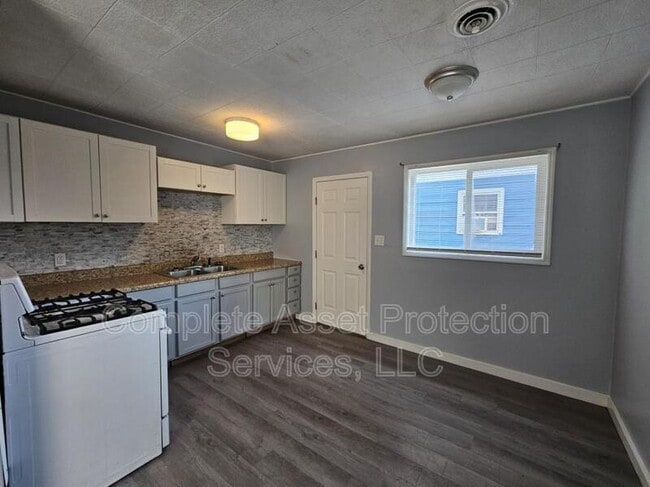 Building Photo - 314 N Ashland Ave