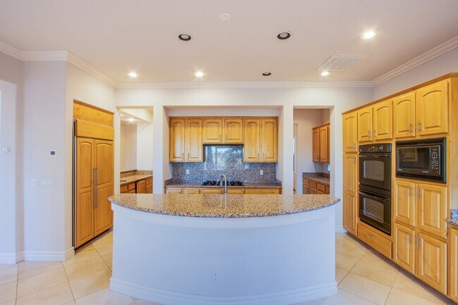 Building Photo - 2258 Green Mountain Ct