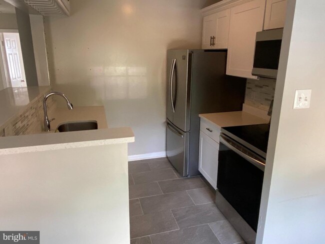 Building Photo - 11767 Carriage House Dr