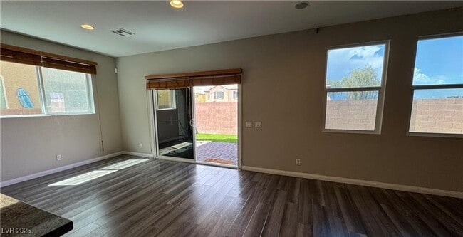 Building Photo - 6387 Ashland Crst St