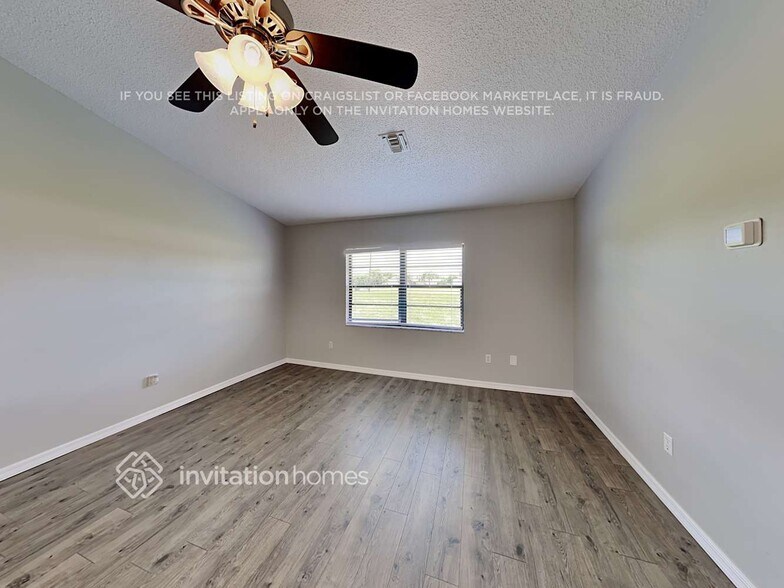 Building Photo - 234 Seasons Dr