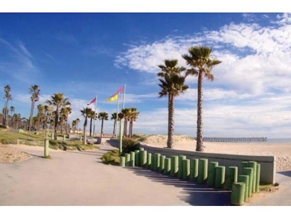 Beach nearby - 2641 Anchor Ave