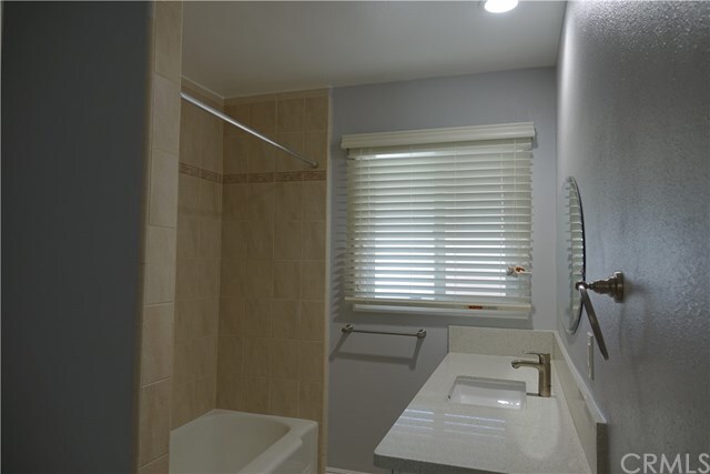 Building Photo - 1300 Kempton Ave