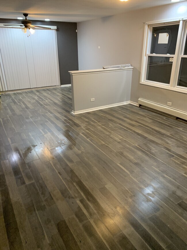 Building Photo - 1645 Downs Dr