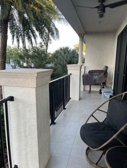 Building Photo - 601 Windward Cir N