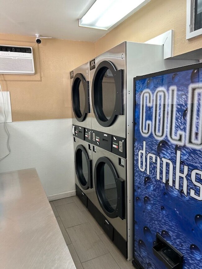 Building Photo - Top-Floor Condo with Trail Access + Community Perks!